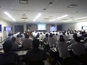 社内技術発表会を開催