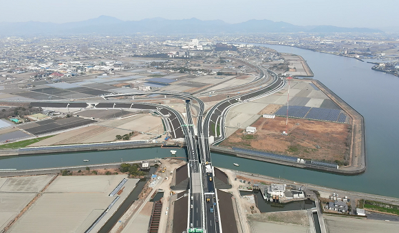 四国横断自動車道　徳島ジャンクション工事